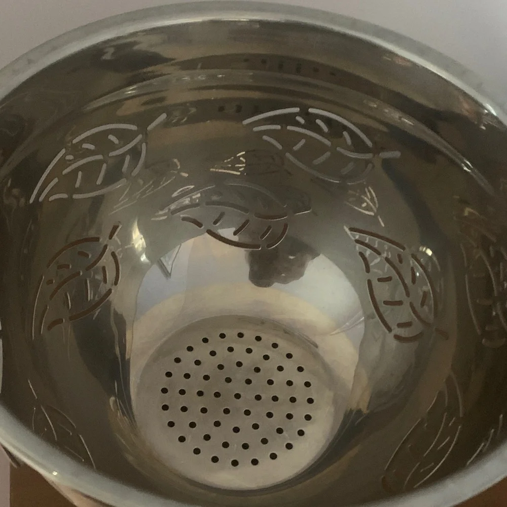 🍂 Good Cook Leaf Pattern Steel Colander - Picture 6 of 6